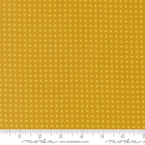 GOLDEN Spools, Scenery by Elizabeth Hartman for Moda Fabrics