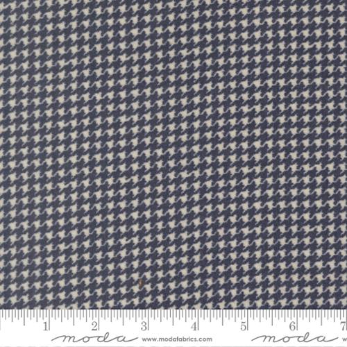 LAKE Hounds Tooth, Flannel Gatherings Basics by Primitive Gatherings, Moda Fabrics