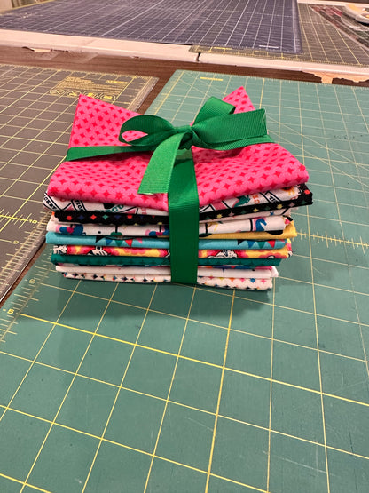 Circus Spectacular 14 Fat Quarter Bundle by QT Fabrics