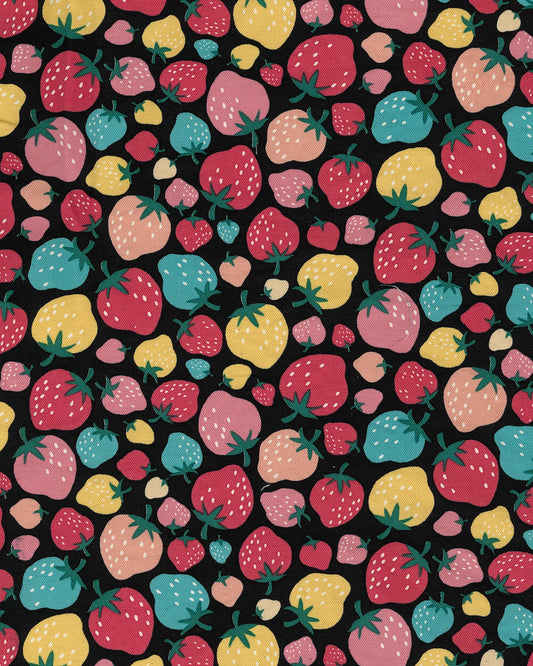 BLACK Retro Charm Strawberries - Oxford Cotton from Kokka